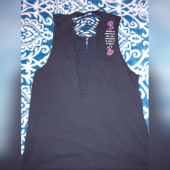Beautiful Disaster slash back tank top. Size Med. Skull and pink roses. - Picture 2 of 4